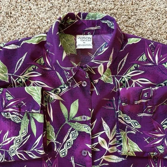 Vintage Allison Daley Purple Tropical Button Front Blouse Size 16 Shoulder Pads - Picture 2 of 11